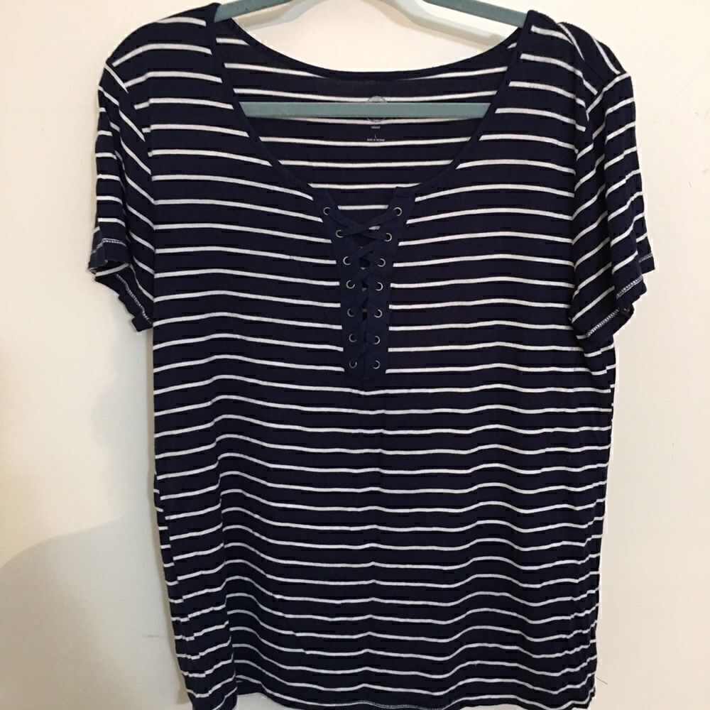 Lace up V neck super soft tee‎
